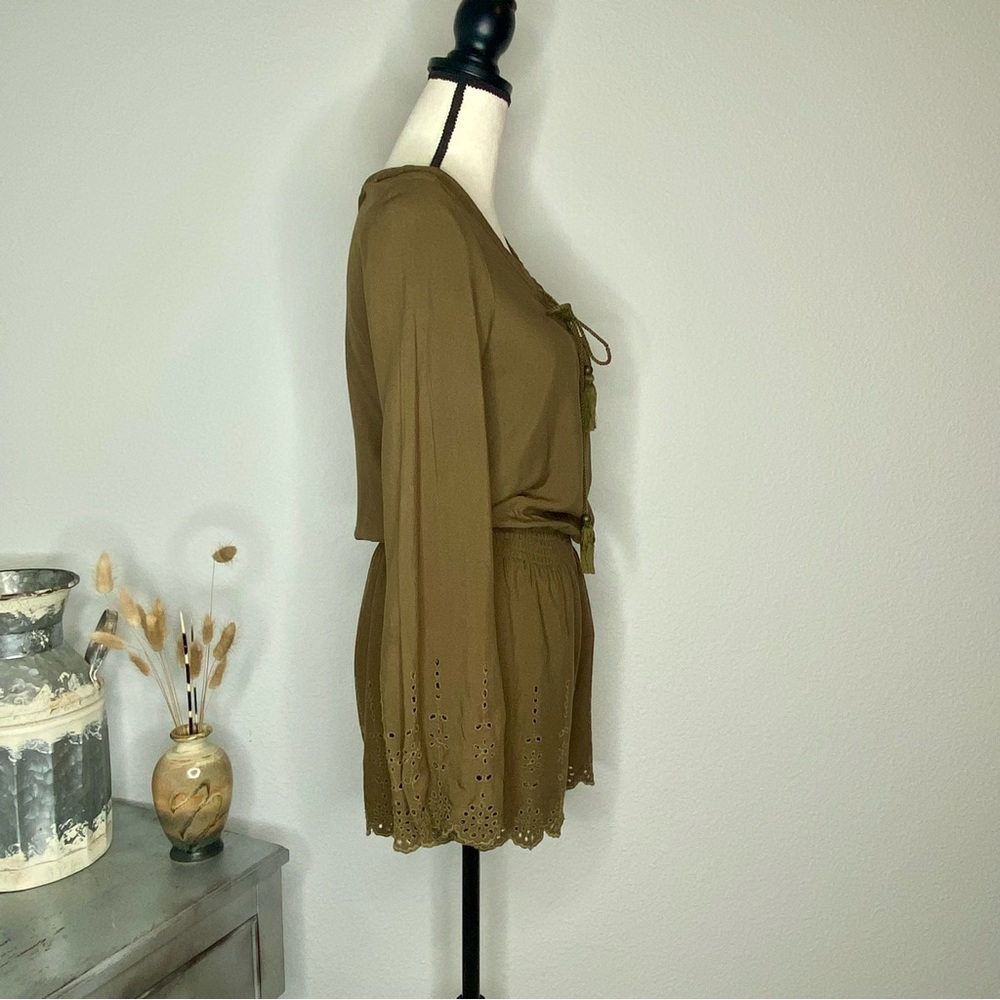 Jessica Simpson Romper With Lace Up Front - Picture 5 of 11